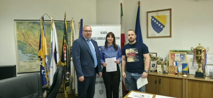 Potpisani20ugovori20za20stambeno20zbrinjavanje20pripadnika20branilacke20populacije.jpg