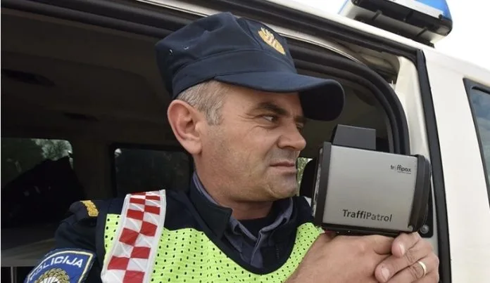 Od brzine do alkohola: Ovo su kazne za saobraćajne prekršaje