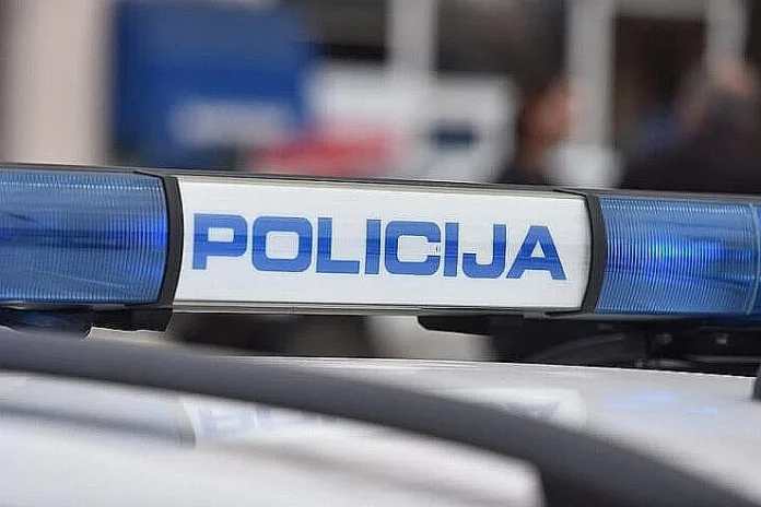 Od značke do lisica: Kako je kriminal zagrizao i među