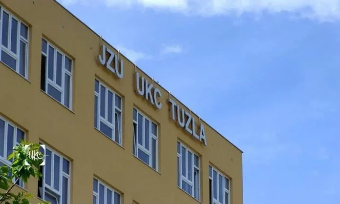 Požar u staračkom domu kod Lukavca: Dvije osobe u veoma