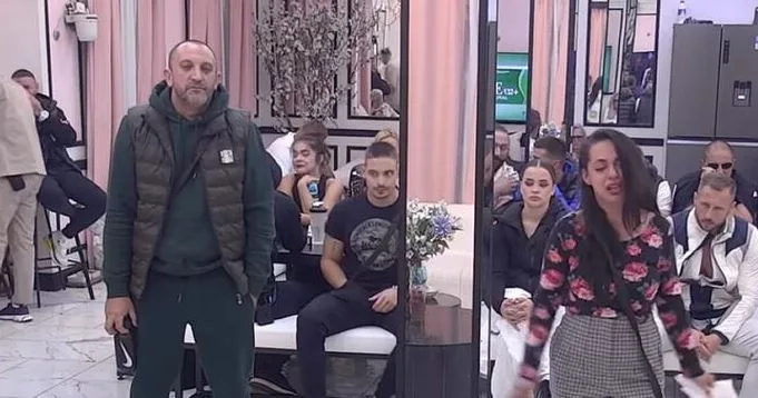 Radojka grca u suzama sumnja da je trudna sa Stojinim