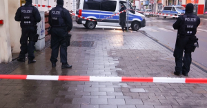 drama u njema koj vozilom se zabili u skupinu ljud