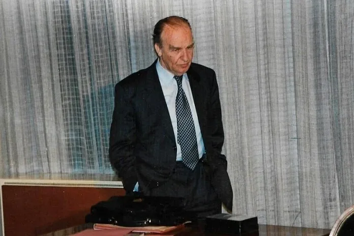 Prije 23 godine umro je Alija Izetbegović: “Bosnom nikad niko